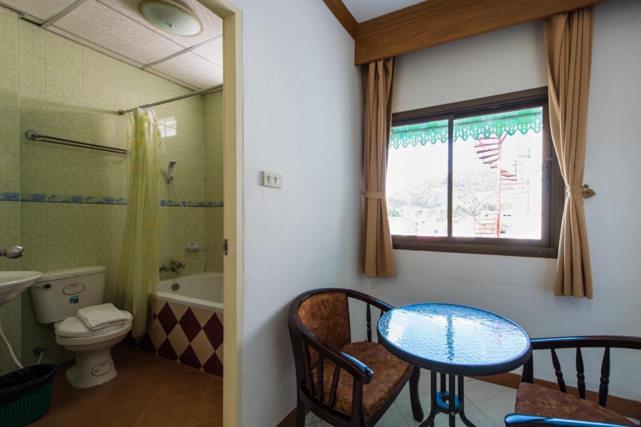 Magnific Patong Hotel Cameră foto